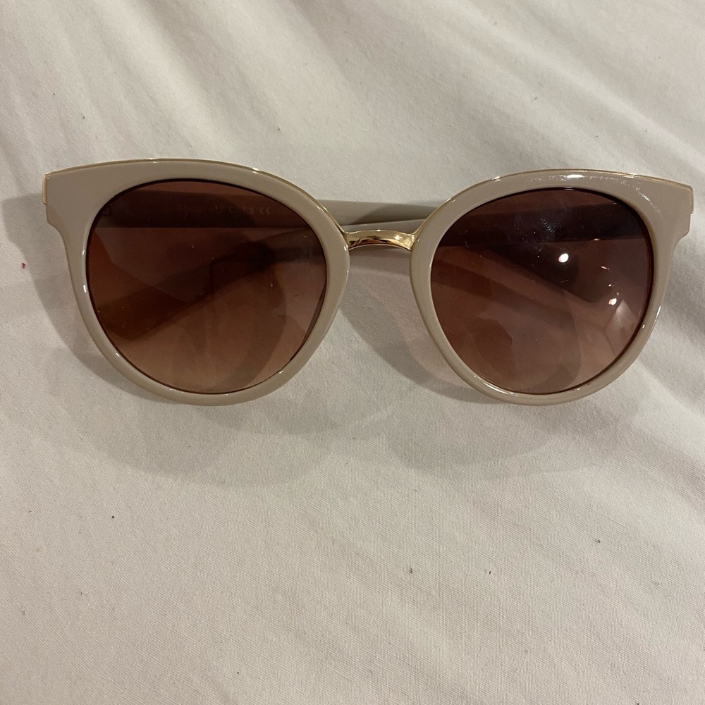 Sunglasses - Picture 2 of 3